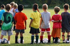 子供たちが努力してしようとしていることや彼らが示す特徴は、理想的な職場環境を作るときに人が取るべき特性として、そのまま置き換えてみることができるのです。 