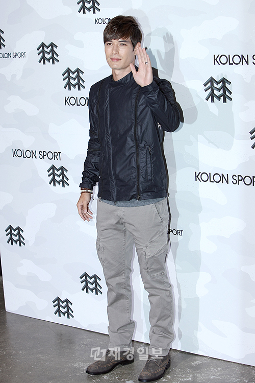 コオロンスポーツの秋冬ファッションショー(23) リッキー・キム