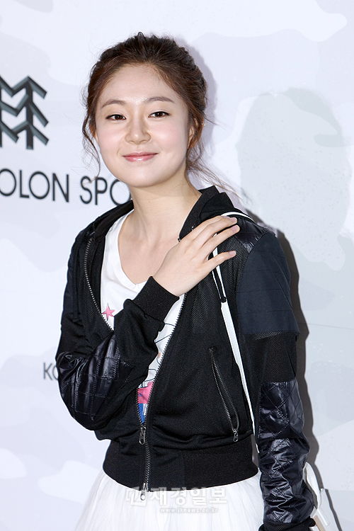 コオロンスポーツの秋冬ファッションショー(22) ペク・チニ