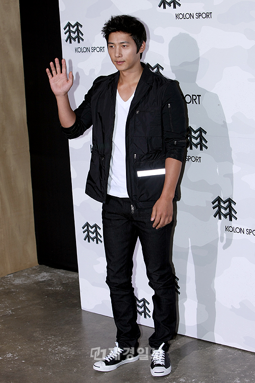 コオロンスポーツの秋冬ファッションショー(9) イ・サンウ
