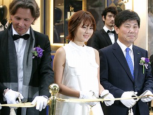 仏ブランドS.T.Dupont　ソウルフラッグシップストア開店式典 ソン・イェジン（3）