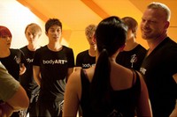 ニューアルバムの準備に余念がないBEAST（ビースト）の近況がサプライズ公開された。