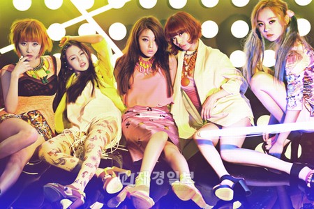 10日0時に公開されたWonder Girlsのニューデジタルシングル『LIKE MONEY Feat. Akon』が、音楽チャートで1位を獲得し話題だ。
