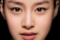 10日に放送された『ビューティーの女王』では、キム・テヒのアイメイク法が公開された。