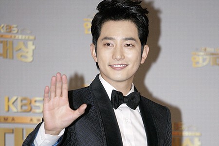 パク・シフの中国ファンらが、パク・シフの名前で有意義な寄付をした事実が一歩遅れて知らされた。
