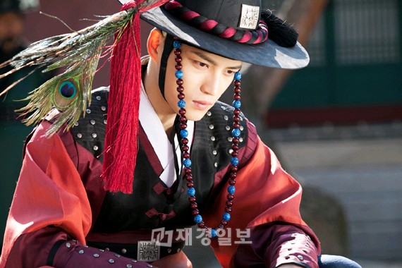 韓国MBC週末ドラマ『Dr.JIN』で、似ているようで違うキム・ウンス、キム・ジェジュン（JYJ）親子が注目を集めている。写真 =イギムプロダクション