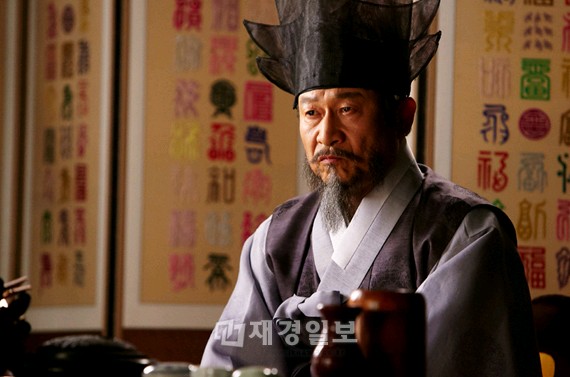 韓国MBC週末ドラマ『Dr.JIN』で、似ているようで違うキム・ウンス、キム・ジェジュン（JYJ）親子が注目を集めている。写真 =イギムプロダクション