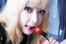 7月13日、ダイエット宅配弁当「カロリーボックス」（www.calorybox.com）のホームページに、f(x)ビクトリアのダイエットメニューが公開され、注目を集めている。