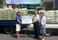 SUPER JUNIORのウニョクが、一人暮らしの高齢者と扶養されていない子どもたちに米花輪5.67トンを寄付した。写真=ドリーミー SUPER JUNIORのウニョクが、一人暮らしの高齢者と扶養されていない子どもたちに米花輪5.67トンを寄付した。写真=ドリーミー