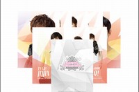 「SMTOWN LIVE WORLD TOUR III in TOKYO！」の会場で発売予定のトレーディングカード（東方神起バージョン）
