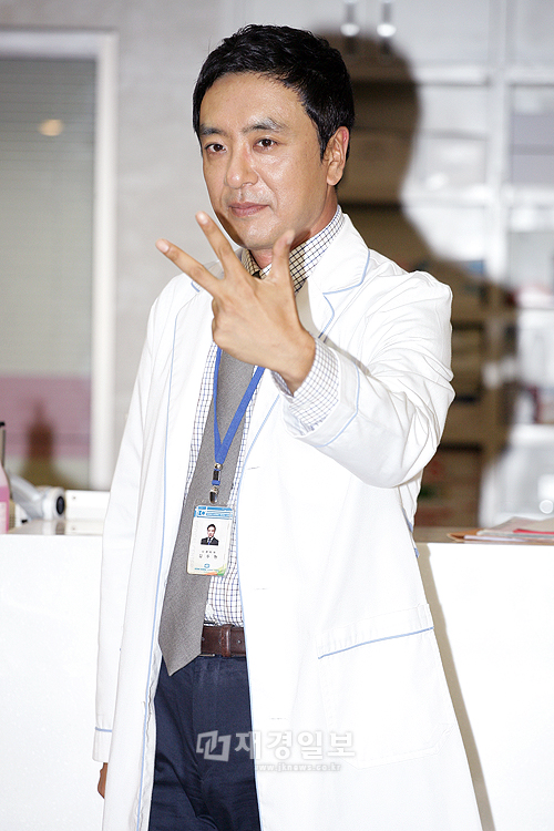 新ドラマ『第3病院』、9月5日スタート! (19) キム・スンウ