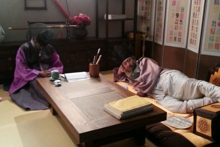 8月2日、JYJのキム・ジェジュンは自身のツイッターに「二日間一睡もせずに走っている(撮影している)。これ(写真)は演技ではありません。」、「第2次全滅」というコメントと共に2枚の写真をアップした。写真=キム・ジェジュンのツイッター