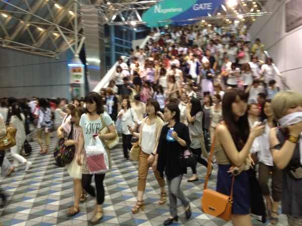 東方神起・少女時代ら出演の「SMTOWN LIVE WORLD TOUR III in TOKYO！」第2日、ファンの熱気が東京ドームを埋め尽くす（18）