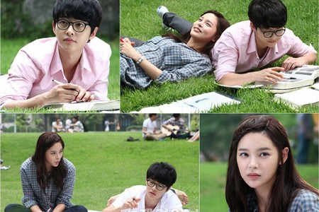 9月から放送されるKBS水木ドラマ『世界のどこにもいない優しい男』で “カンハンカップル”（カン・マル＆ハン・ジェヒカップル）を演じるソン・ジュンギとパク・シヨンの甘いキャンパスデートシーンが公開され、話題になっている。