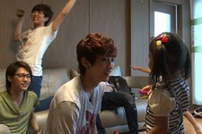 男性アイドルグループB1A4（ビーワンエーフォー）のメンバーで自称「育児博士」バロの幼少期が暴露された。