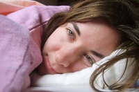 寝る時間がほとんどないと言うと格好よくきこえるかもしれません。しかし、これはあなたの有能さを示すにはよい宣伝文句とは言えません。