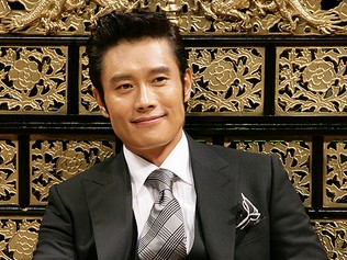 イ・ビョンホン主演　映画『光海、王になった男』製作発表会