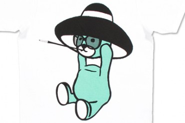  「ティファニーで朝食を」や「ゴッドファーザー」など名作映画とグラニフのクマくんが夢のコラボ
