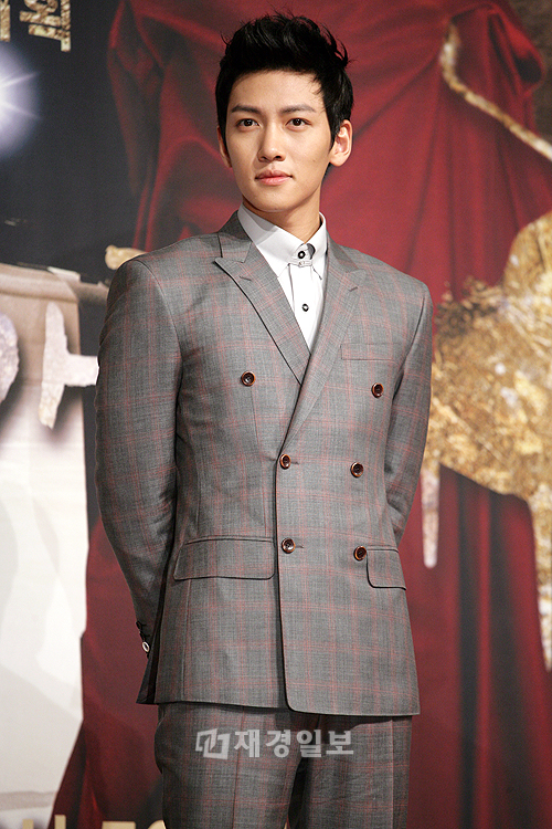 韓国SBS 新ドラマ『五本の指』制作発表会(10) チ・チャンウク