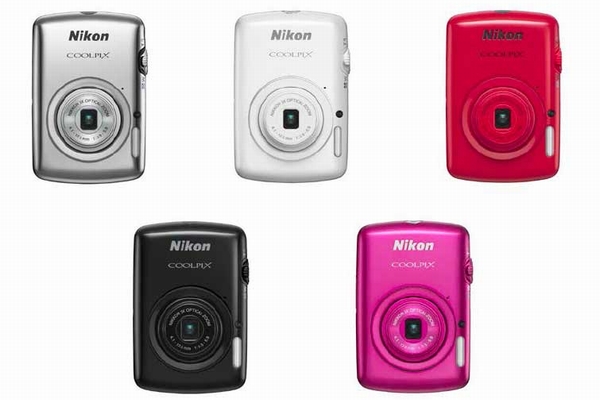 「COOLPIX S01」(画像:ニコンイメージングジャパン) 「COOLPIX S01」(画像:ニコンイメージングジャパン)