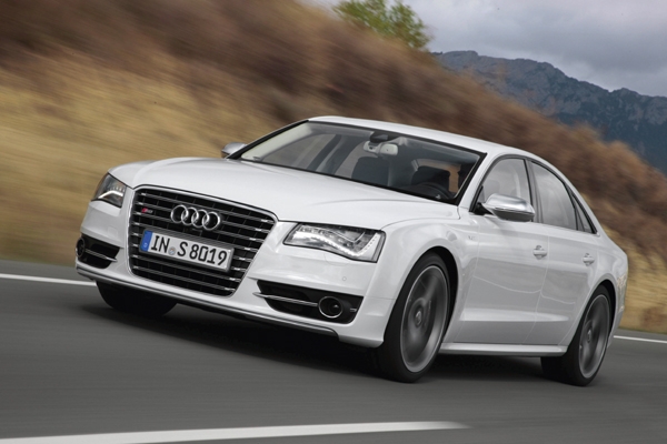 新型「Audi S6/S6 Avant」、「Audi S7 Sportback」、「Audi S8」を発売(画像:アウディジャパン) 新型「Audi S6/S6 Avant」、「Audi S7 Sportback」、「Audi S8」を発売(画像:アウディジャパン)