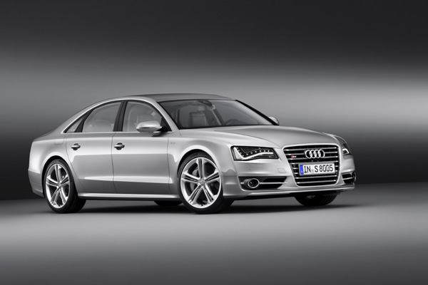 新型「Audi S6/S6 Avant」、「Audi S7 Sportback」、「Audi S8」を発売(画像:アウディジャパン) 新型「Audi S6/S6 Avant」、「Audi S7 Sportback」、「Audi S8」を発売(画像:アウディジャパン)