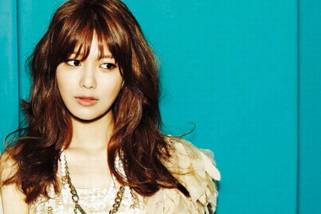 創刊8周年を迎える韓国で人気のスタイルマガジン『シングルズ』9月号で、初のドラマ主演を務める少女時代スヨンが、自身の演技について語った。