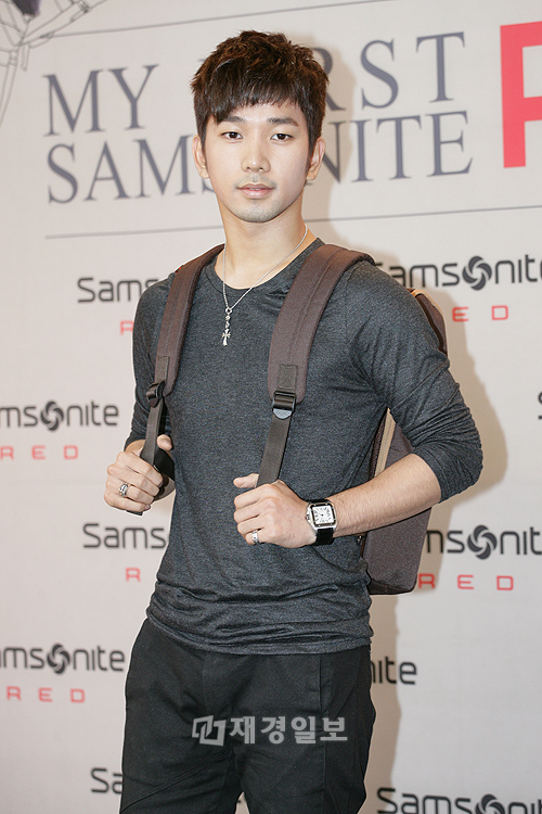 少女時代ユリ&2AMチョグォン&MBLAQジオ、カジュアルバッグブランドの展示会に登場! (5) MBLAQ(エムブラック)のジオ