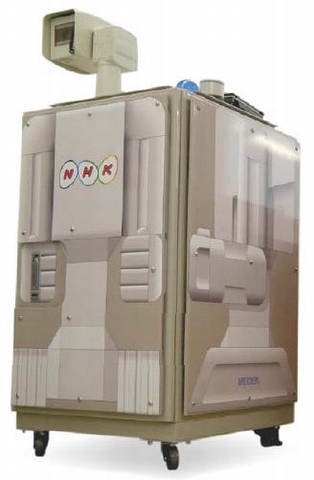 ロボットカメラ本体　幅610×奥行720×高さ1,000mm（画像：NHK）