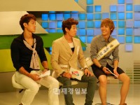 MBLAQのミルが寮では常に全裸という事実が公開され話題となっている。