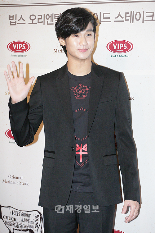 キム・スヒョン、ステーキハウスでトークショー：ファンと楽しい交流（8） キム・スヒョン