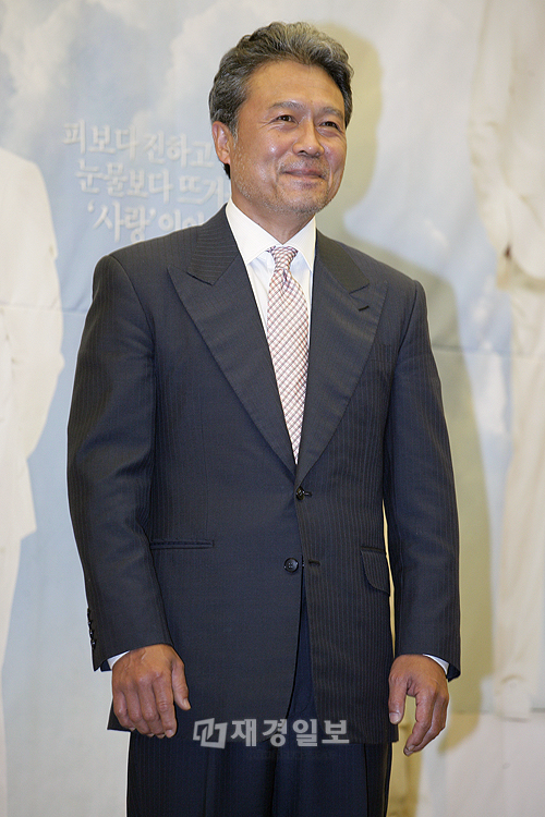 『私の娘ソヨンイ』演技初挑戦のCNBLUEイ・ジョンシンらが制作発表会に登場(28) チョン・ホジン