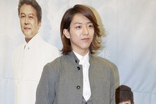 KBS新週末ドラマ『私の娘ソヨンイ』製作発表会が11日午後、ソウルパレスホテルのグランドボールルームで開かれ、CNBLUEイ・ジョンシンら出演者が出席した。