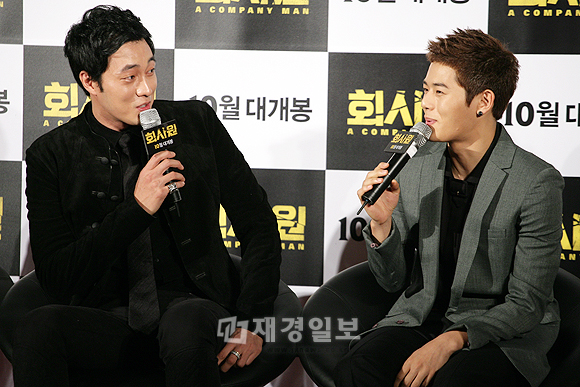 映画『会社員』の制作発表会、ソ・ジソプら出演者が出席(32) ソ・ジソプ、ZE:Aキム・ドンジュン