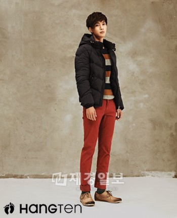 韓流スター、キム･ヒョンジュン（SS501リーダー）が大手カジュアルブランドのハンテンの「Fall in Color Pants」をテーマに撮影したグラビアを公開した。
