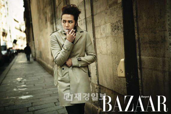 独創的な‘チャン・グンソク スタイル’で、アジアのみならず全世界で人気のチャン・グンソクが、韓国のファッション雑誌『BAZAAR』の企画で特別なパリ旅行に出発した。写真=BAZAAR 独創的な‘チャン・グンソク スタイル’で、アジアのみならず全世界で人気のチャン・グンソクが、韓国のファッション雑誌『BAZAAR』の企画で特別なパリ旅行に出発した。写真=BAZAAR