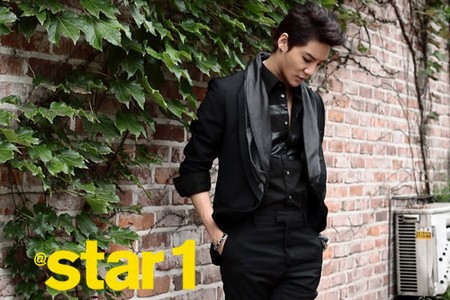 キム・ジュンスが自分の家を「友人たちのたまり場」と告白した。写真＝アットスタイル（＠star1）