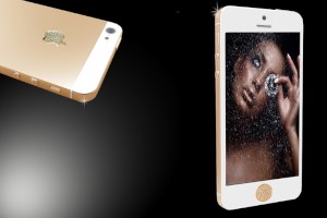 iPhone 5を純金でコーティングした「24ct gold iphone 5」 iPhone 5を純金でコーティングした「24ct gold iphone 5」