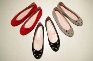 プリティ・バレリーナとミュベールがコラボレーションシューズを発表