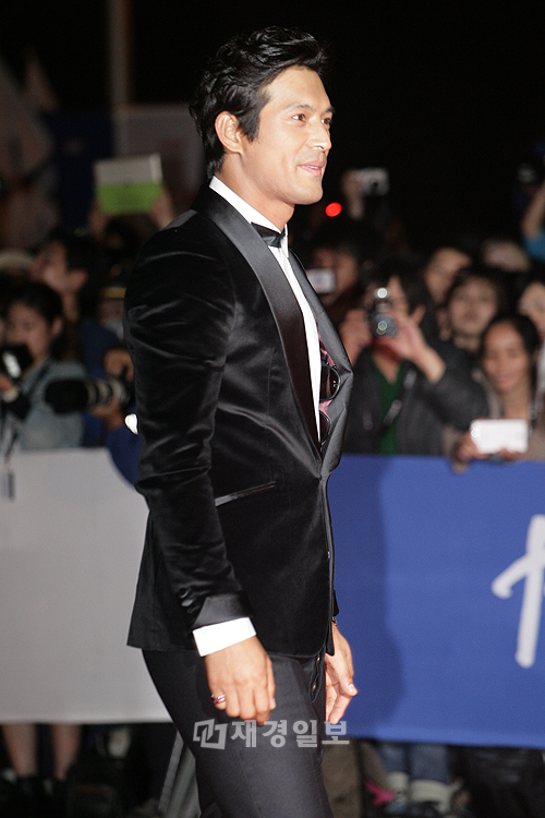 釜山国際映画祭、開幕式にパク・シフ、パク・シネ、イ・ビョンホンら参加(13) オ・ジホ