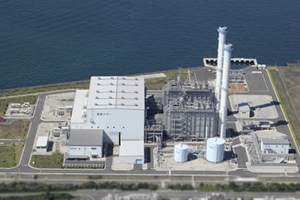 現在の扇島パワーステーション（手前の設備が1号機、奥の設備が2号機）（写真：東京ガス）