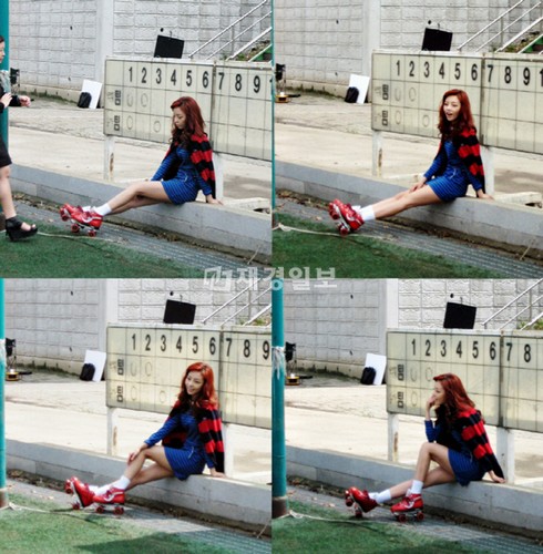 KARA（カラ）のク・ハラのグラビア撮影場でのスチール写真が話題になっている。写真=オンラインコミュニティ