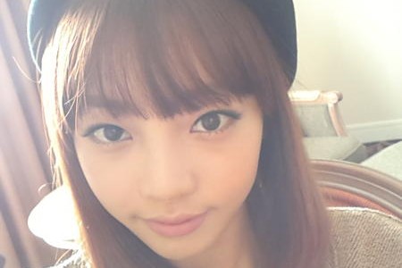 ショートヘアに変身したKARA（カラ）のク・ハラがネット上で注目を浴びている。