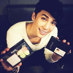 パク・ジョンミンが、13日、ツイッターを通じてファンに感謝のメッセージを伝えた。 パク・ジョンミンが、13日、ツイッターを通じてファンに感謝のメッセージを伝えた。