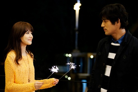 ドラマ『第3病院』のスヨン（ウィジン役）と『優しい男』のムン・チェウォン（ウンギ役）の切ないロマンスが視聴者の注目を集めている。写真=ドラマ『第3病院』
