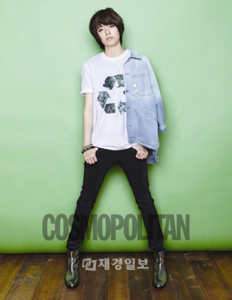 f(x)（エフエックス）のクリスタルとアンバー、そして新人グループEXO-Kのスホ、ペッキョン、D.O.がコラボしたファッショングラビアが「コスモポリタン」 11月号で公開された。