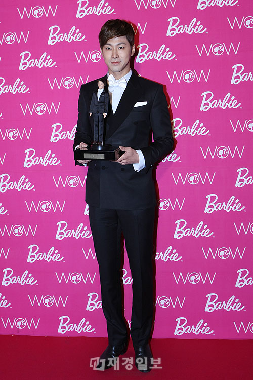 少女時代ジェシカ＆東方神起ユンホ、3代目バービー＆ケン賞受賞！（1）