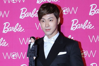 少女時代ジェシカ＆東方神起ユンホ、3代目バービー＆ケン賞受賞！