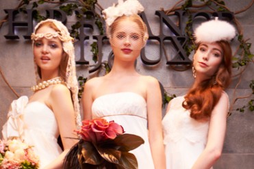 おしゃれな花嫁のためのH.P.FRANCE BIJOUX×ウーアンジュ(w*ange)のコラボドレス