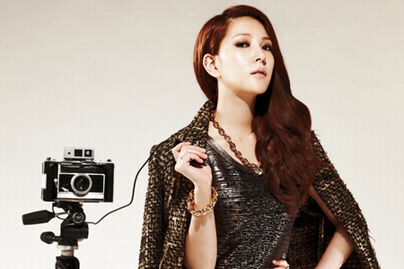 歌手BoA（ボア）の魅力的なファッショングラビアが公開され話題だ。写真=マリ·クレール